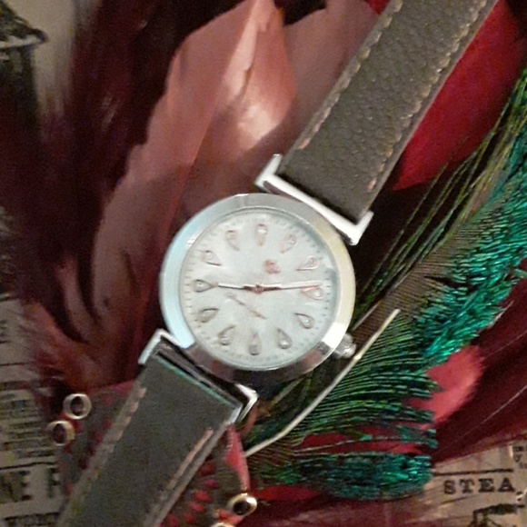 Premier Designs Quick Change Watch - Picture 2 of 2